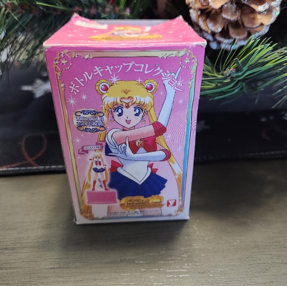 Vintage 5pk individual boxes Sailormoon Bottle Cap Figurines - Picture 6 of 6